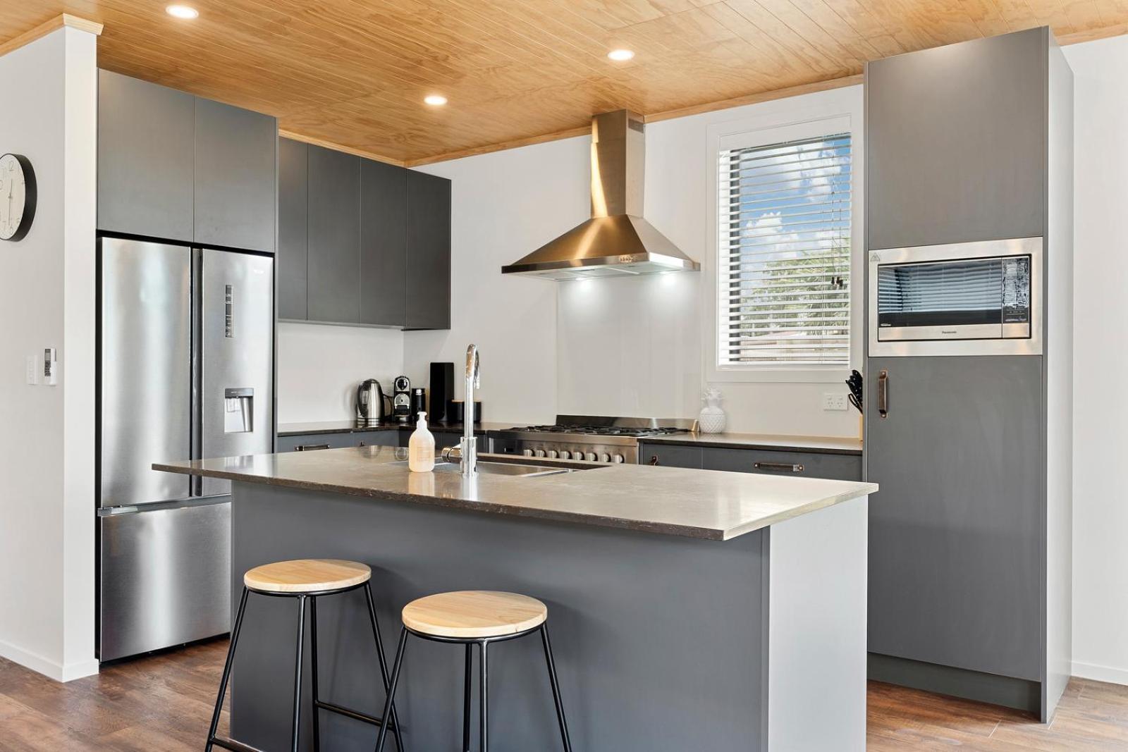 Custom Designed Holiday Home, Next To Cycleway. Те-Арога Екстер'єр фото